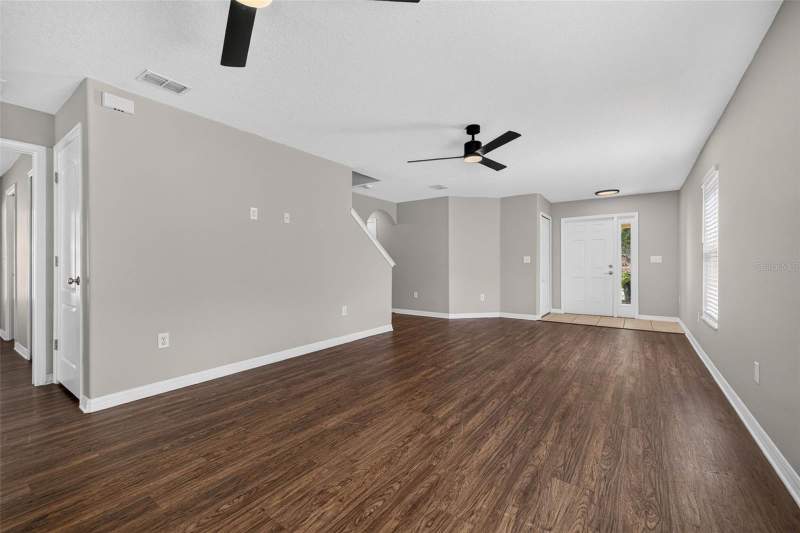 5 bedroom Single Family Residence at 10717 Shady Preserve Drive, Shady Creek Preserve Ph 1, Riverview — photo 4