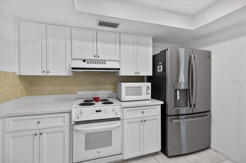 2 bedroom Single Family Residence at 13497 Oval Drive, Indian Rocks Highlands, Largo — photo 4