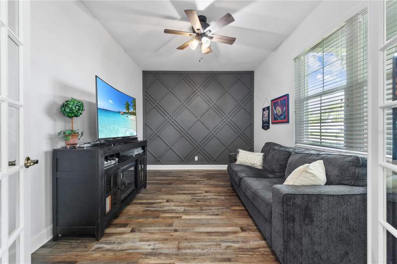 4 bedroom Single Family Residence at 16948 Deer Island, Deer Island Estates, Deer Island — photo 4