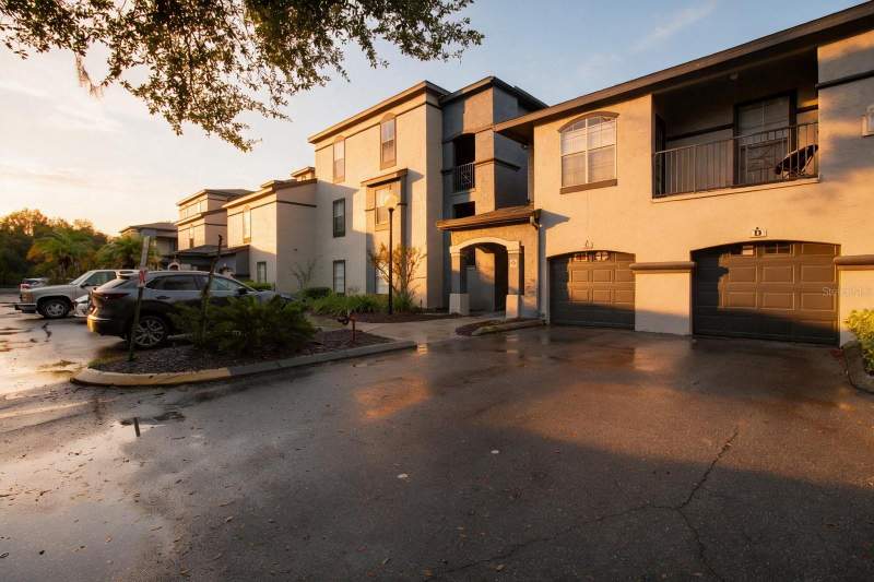 1 bedroom Condominium at 8513 Island Breeze Lane #207, The Falls At New Tampa A Condo, Temple Terrace — photo 3