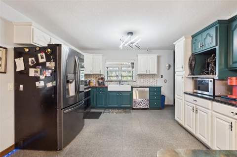 34122 Hunt Avenue, Leesburg FL - photo 15 of 37