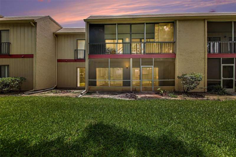 3 bedroom Condominium at 429 SHEOAH BOULEVARD #9, BAYTREE VILLAGE, WINTER SPRINGS — photo 3