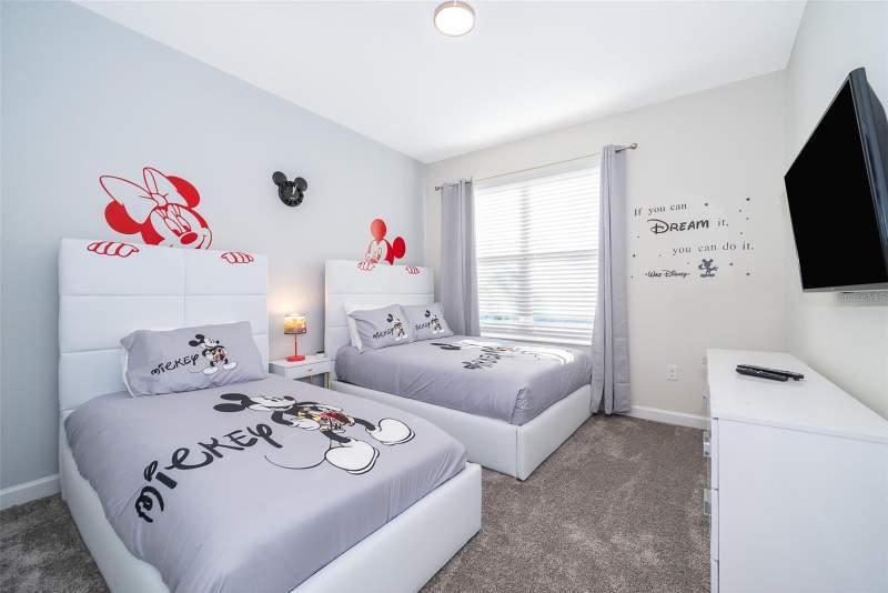 5 bedroom Single Family Residence at 800 Sticks Street, Stoneybrook South North Prcl Ph 3, Davenport — photo 4
