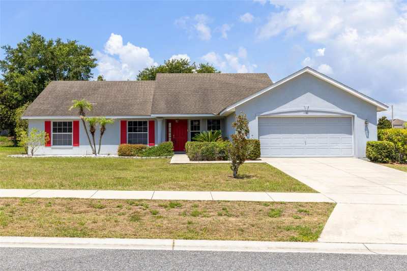 4 bedroom Single Family Residence at 4450 Treasure Cay Road, Tavares Groves At Baytree Ph 03, Tavares — photo 1