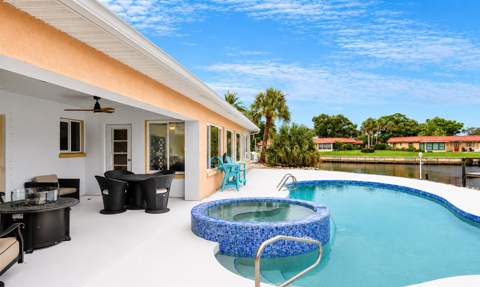 4223 Royal Palm Drive, Bradenton FL - photo 6 of 53