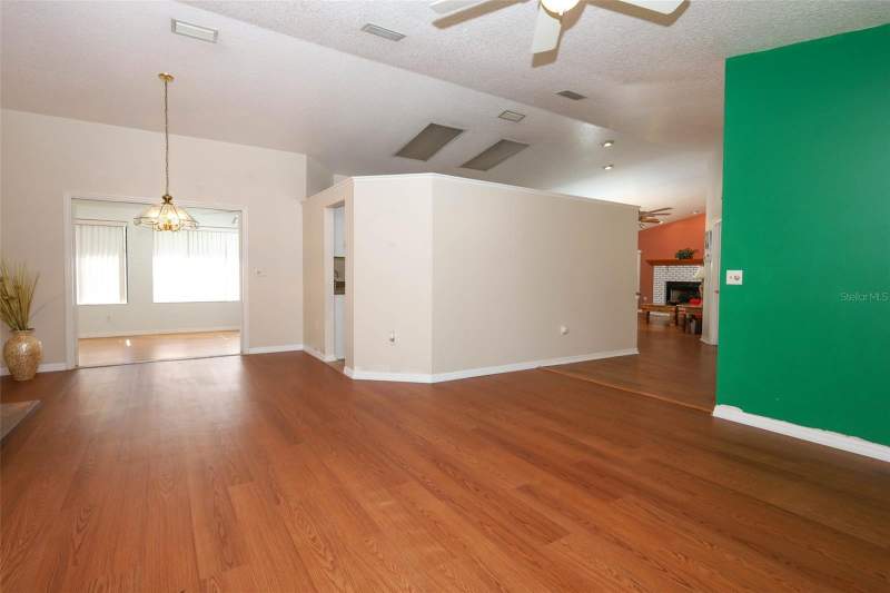 3 bedroom Single Family Residence at 610 Yorktown Drive, Leesburg Heritage Cove, Leesburg — photo 5