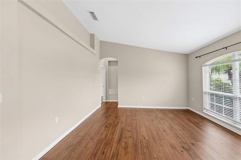 5 bedroom Single Family Residence at 12807 Raysbrook Drive, Boyette Spgs Sec B Unit, Riverview — photo 2
