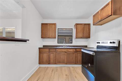 1029 Colyer Street, Orlando FL - photo 8 of 33