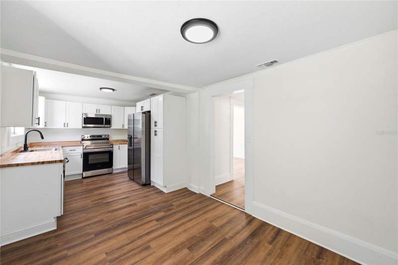 3 bedroom Single Family Residence at 1404 E 26th Avenue, Benjamins 3rd Sub, Tampa — photo 5
