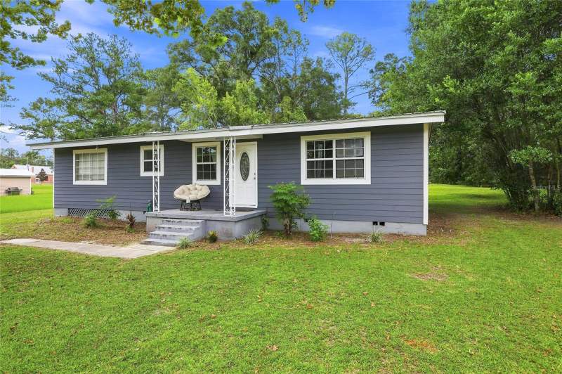 3 bedroom Single Family Residence at 16488 SW 139th Avenue, Archer, Archer — photo 3