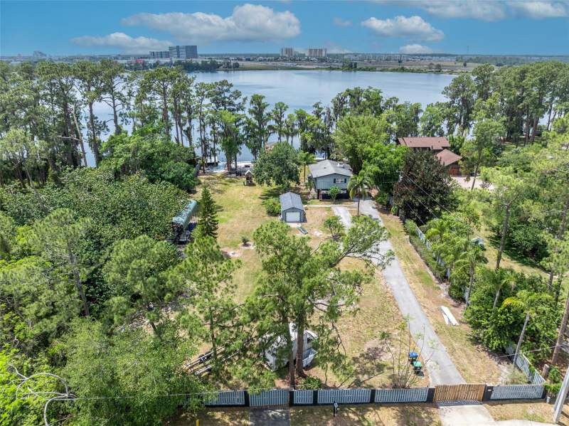 Willis Camps