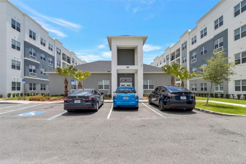 1 bedroom Condominium at 1220 SOUTHSTATION PLACE #207, SANDLAKE STATION BLDG 1, ORLANDO — photo 3