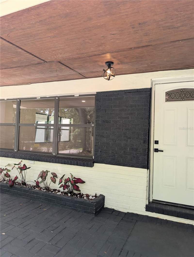4 bedroom Single Family Residence at 8206 N 19th Street, Kathryn Park, Tampa — photo 2