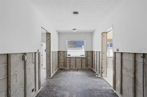 12525 4th St E, Treasure Island FL - photo 6 of 6
