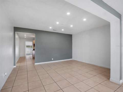 7413 N Arrawana Avenue, Tampa FL - photo 6 of 6