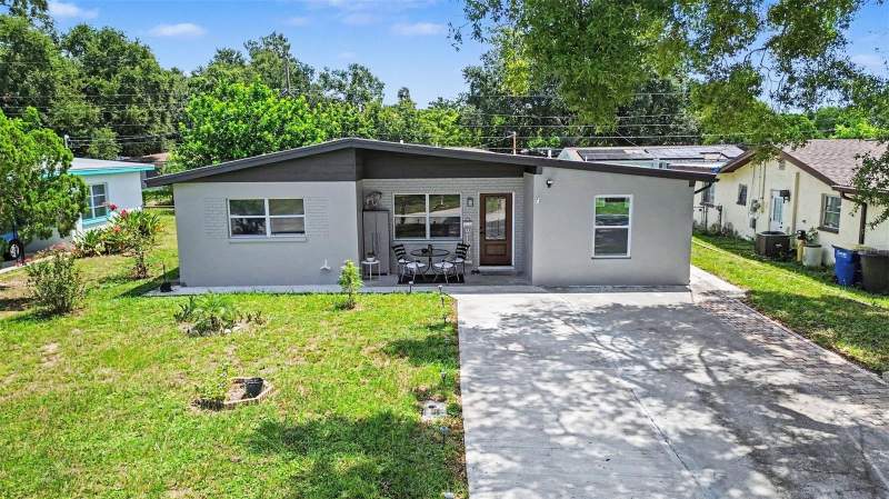 3 bedroom Single Family Residence at 1935 Atlantis Drive, Sunset Point Estates, Clearwater — photo 4