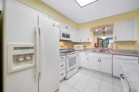 900 Cove Cay Drive #1F, Clearwater FL - photo 14 of 69