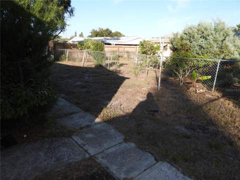 1324 Viking Drive, Holiday FL - photo 7 of 38