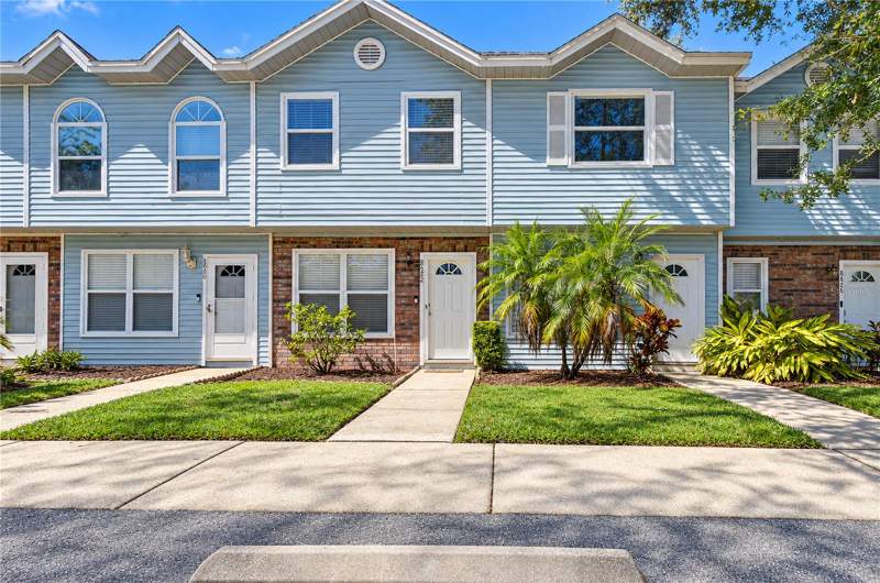 3 bedroom Townhouse at 8622 Cobbler Place, Copperfield Townhomes, Tampa — photo 3