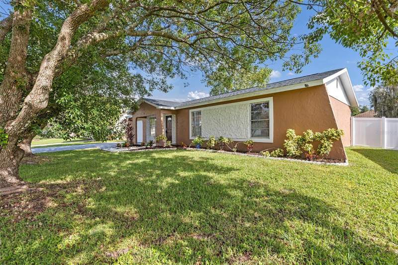 3 bedroom Single Family Residence at 819 Nelson Drive, Poinciana Nbrhd 1 North Village 1, Kissimmee — photo 2