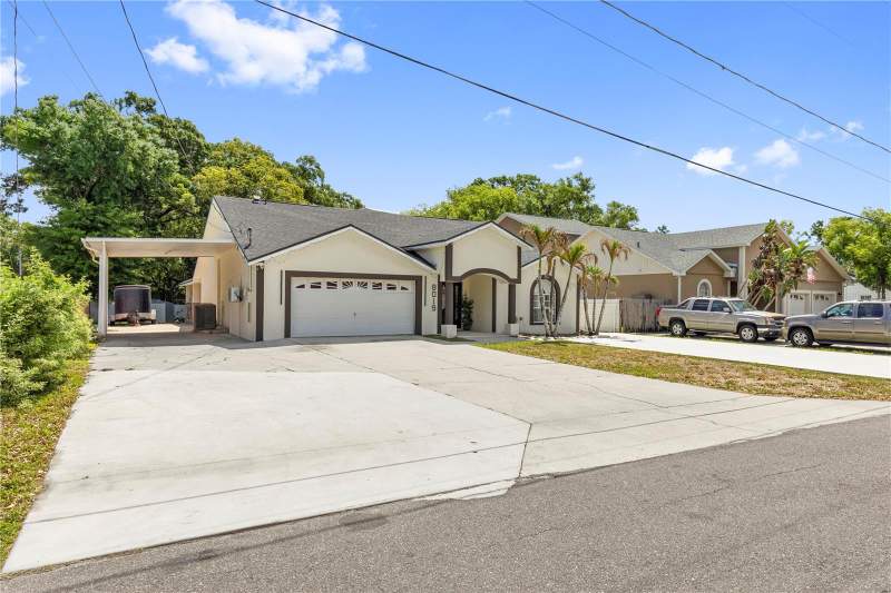 5 bedroom Single Family Residence at 8019 N Gomez Avenue, Silver Lake Estates, Tampa — photo 2