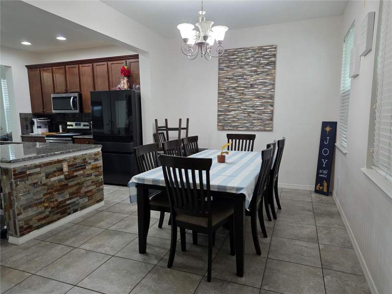 4 bedroom Single Family Residence at 12749 Garridan Avenue, Wickham Park, Windermere — photo 2