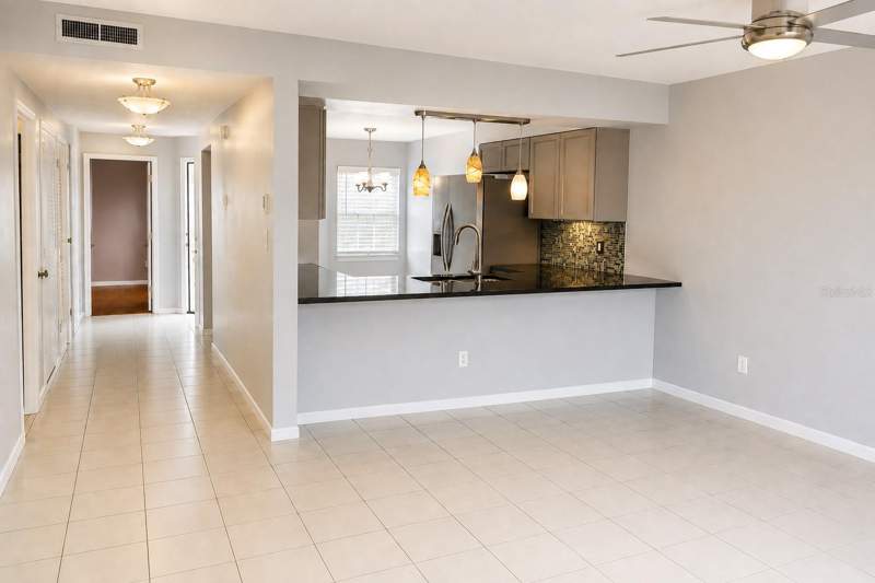 2 bedroom Townhouse at 10034 Brightfield Court, Townhomes At Green Briar Village, Orlando — photo 4