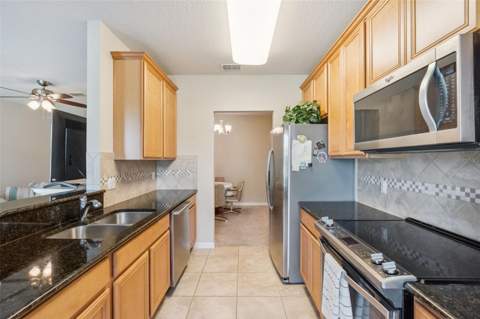 8349 Bella Tierra Court, Davenport FL - photo 10 of 58