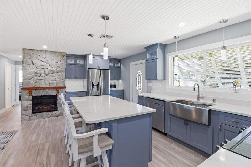 3 bedroom Single Family Residence at 2740 SANIBEL BOULEVARD, GULFHAVEN, ST JAMES CITY — photo 3