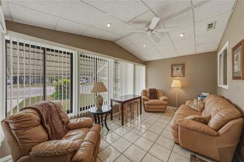35921 Tanda Circle, Zephyrhills FL - photo 18 of 45