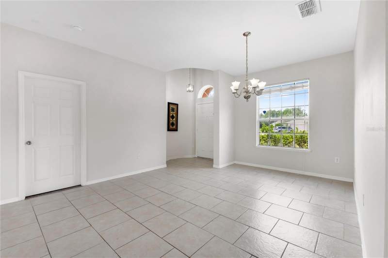 4 bedroom Single Family Residence at 735 Palaiseau Court, Poinciana Village 5 Nbhd 1, Kissimmee — photo 5