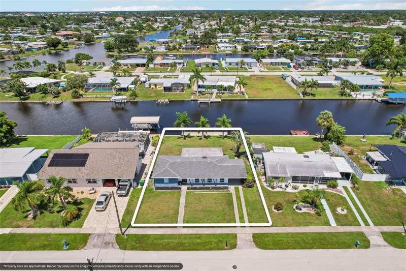 2 bedroom Single Family Residence at 561 Lindley Terrace, Port Charlotte Sec 025, Port Charlotte — photo 1