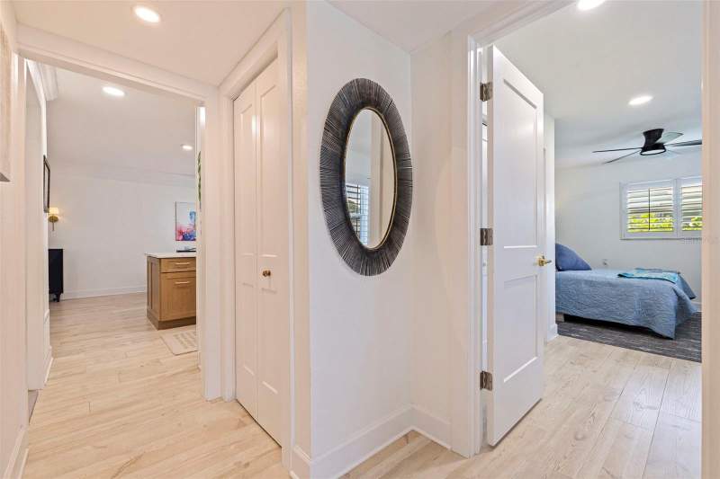 3 bedroom Single Family Residence at 5711 Venetian Boulevard, Shore Acres Bayou Grande Sec Skyline Pt Rep Blk, St Petersburg — photo 4