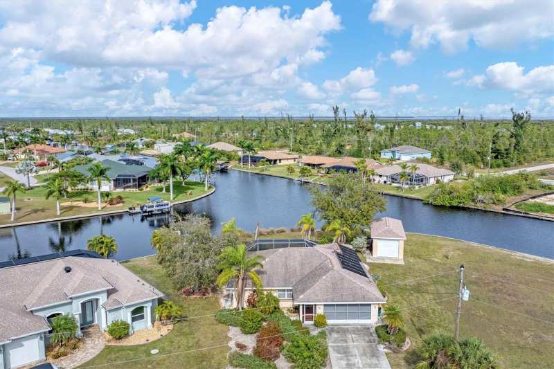 3 bedroom Single Family Residence at 15500 Longview Road, Port Charlotte Sec 081, Port Charlotte — photo 1