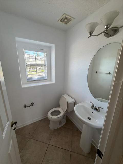 4817 Tuscan Loon Drive, Tampa FL - photo 10 of 23