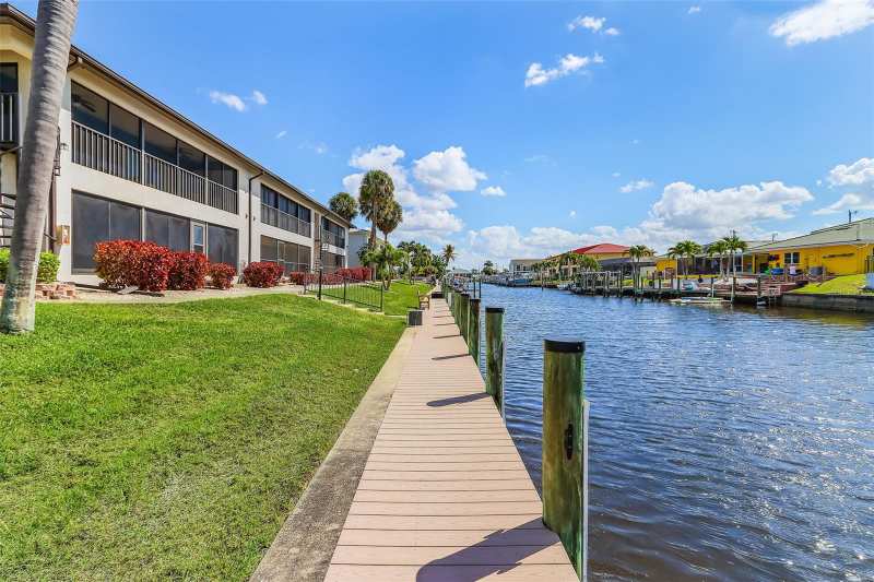 2 bedroom Condominium at 3935 Country Club Boulevard #17, Katova Winds Condo, Cape Coral — photo 1