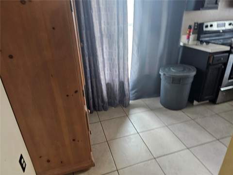 569 Hunter Circle, Kissimmee FL - photo 19 of 31