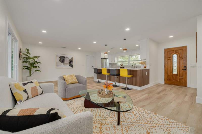 2 bedroom Single Family Residence at 1673 CAMBRIDGE DRIVE, WOODRIDGE, CLEARWATER — photo 4