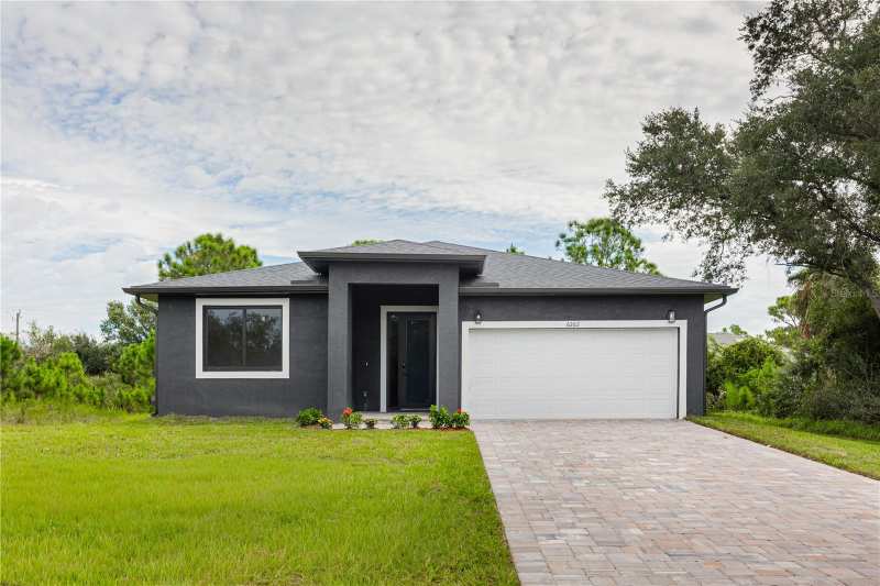3 bedroom Single Family Residence at 6262 Skyview Drive, Port Charlotte Sub 14, North Port — photo 1