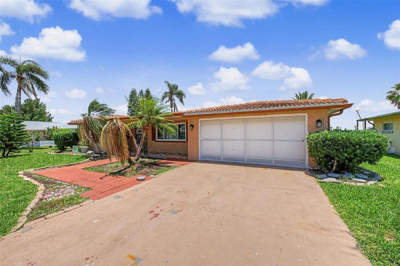 2 bedroom Single Family Residence at 3837 Topsail Trail, Flor A Mar, New Port Richey — photo 2