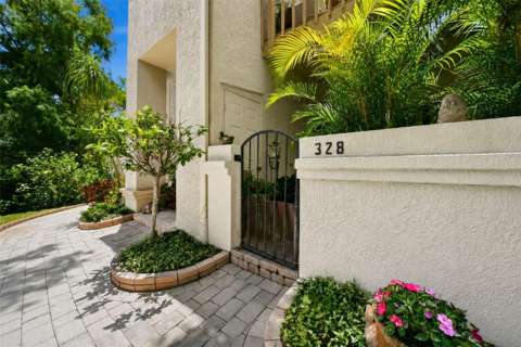 328 Los Prados Drive #328, home for sale in Safety Harbor 34695