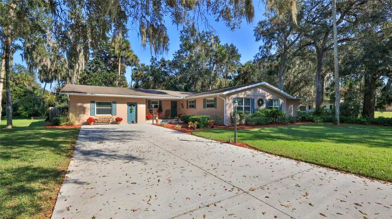 3 bedroom Single Family Residence at 515 Oliver Drive, Oliver Estates, New Smyrna Beach — photo 1