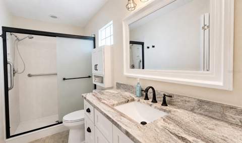 6441 Silver Oaks Drive, Zephyrhills FL - photo 18 of 34