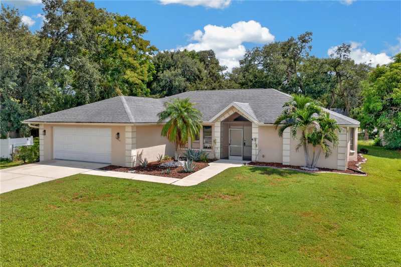 3 bedroom Single Family Residence at 2058 Lake View Boulevard, Port Charlotte Sec 023, Port Charlotte — photo 1