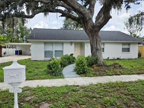7126 Wrenwood Circle, home for sale in Tampa 33617