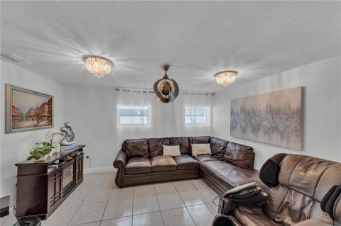 9043 Hickory Circle, Tampa FL - photo 22 of 36