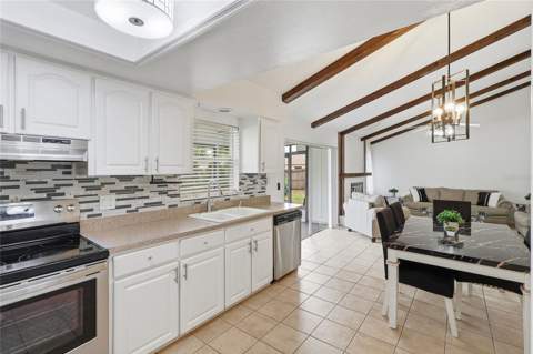 804 Centerwood Court, Brandon FL - photo 6 of 6