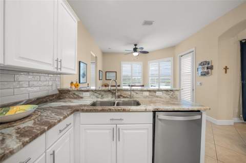 2889 Grazeland Drive, Sarasota FL - photo 16 of 59