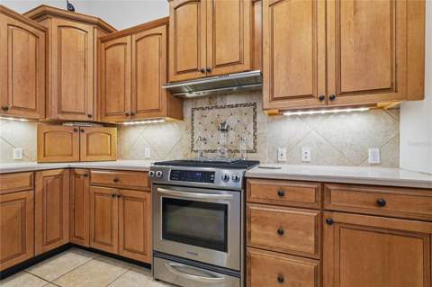 121 Harbor View Lane, Belleair Bluffs FL - photo 16 of 38