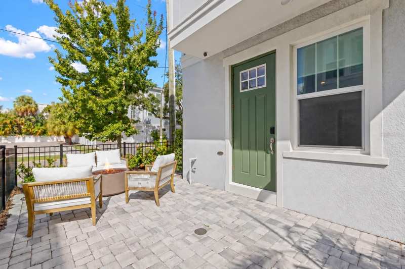 3 bedroom Townhouse at 206 S Tampania Avenue #6, South Tampania Twnhms, Tampa — photo 1